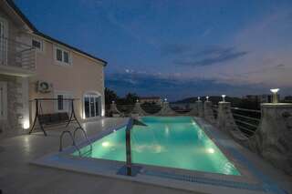 Виллы Villa Dragana Будва Вилла с собственным бассейном-35